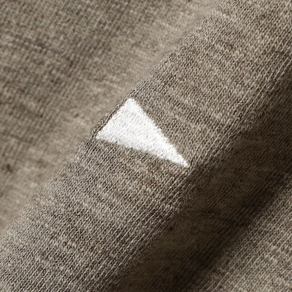 MINIMALIST T-SHIRT - OLIVE