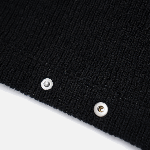 TEDDY HIGH V NECK SWEATER - BLACK