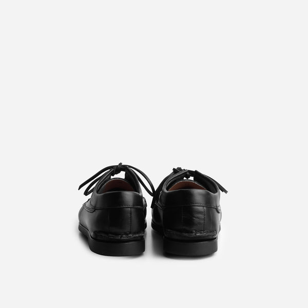 Arrow Moccasin Hyannis Fringe Moc - Ciclone Black