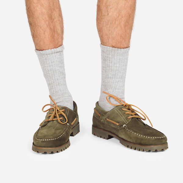 MARBLEHEAD LUG BOAT SHOE - OLIVE SUEDE