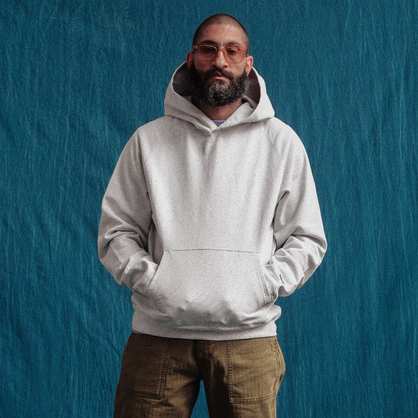 CLASSIC HOODIE - ASH HEATHER GREY