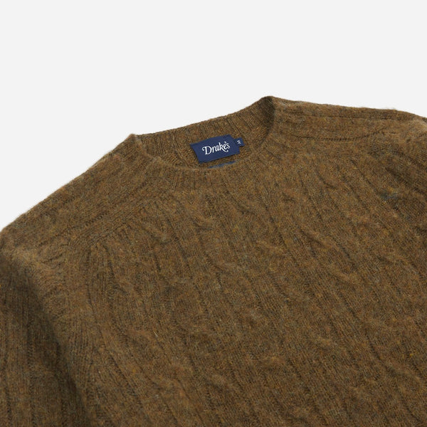 BRUSHED SHETLAND CABLE KNIT SWEATER - MOORLAND OLIVE