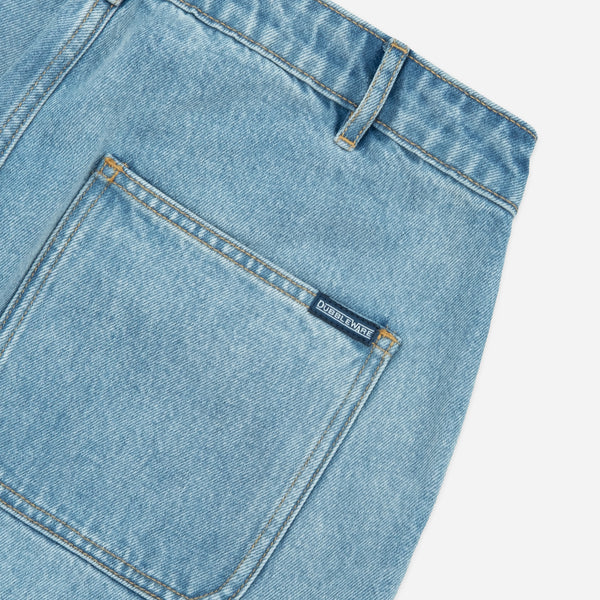 PATCH POCKET DENIM SHORT - BLEACHED BLUE