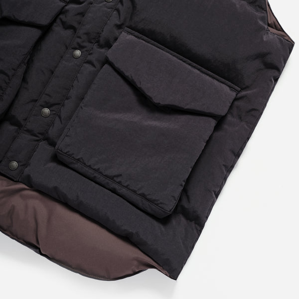 RECYCLED DOWN VEST - BLACK