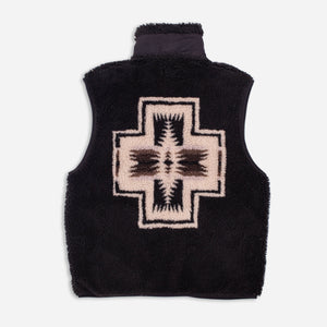 Pendleton - BOA SHERPA FLEECE VEST - BLACK HARDING -  - Alternative View 1