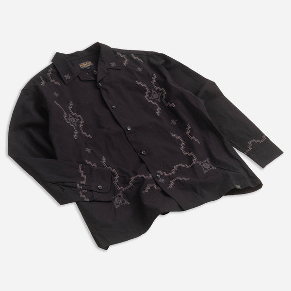 EMBROIDERED OPEN COLLAR POCKET SHIRT - BLACK HARDING