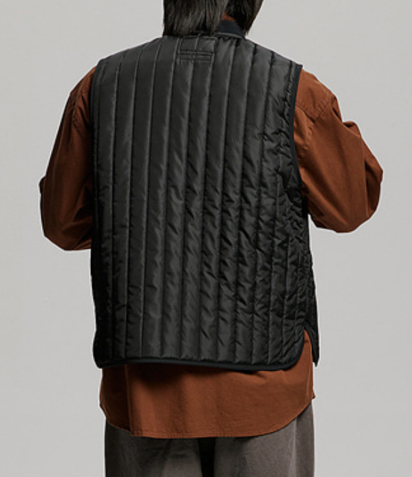 STRIPE QUILT MIL LINER VEST - BLACK