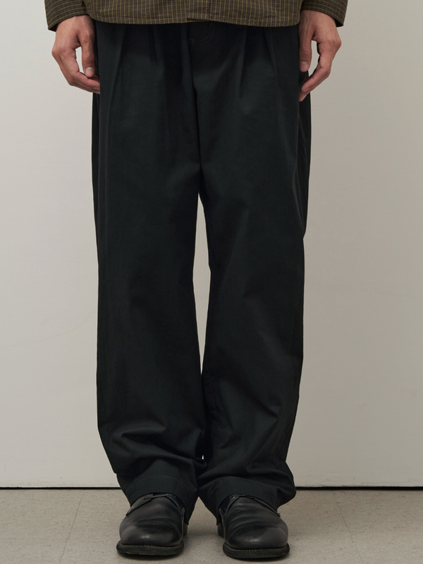 BOX PLEAT RELAXED PANT - BLACK
