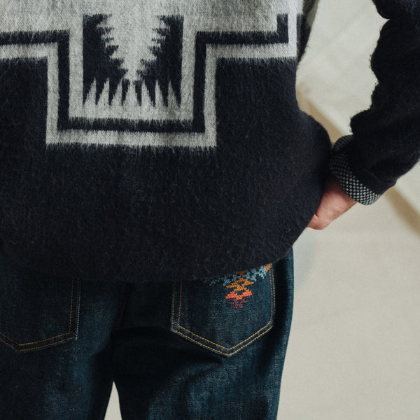 SELVEDGE NEEDLEWORK STRAIGHT DENIM JEANS - INDIGO ONE WASH