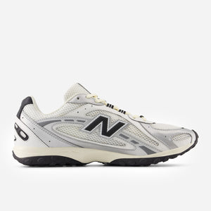 New Balance - 204 L - SILVER METALLIC/BLACK -  - Main Front View