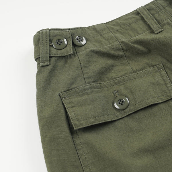 BACKSATIN ESSENTIAL FATIGUE SHORTS - OLIVE
