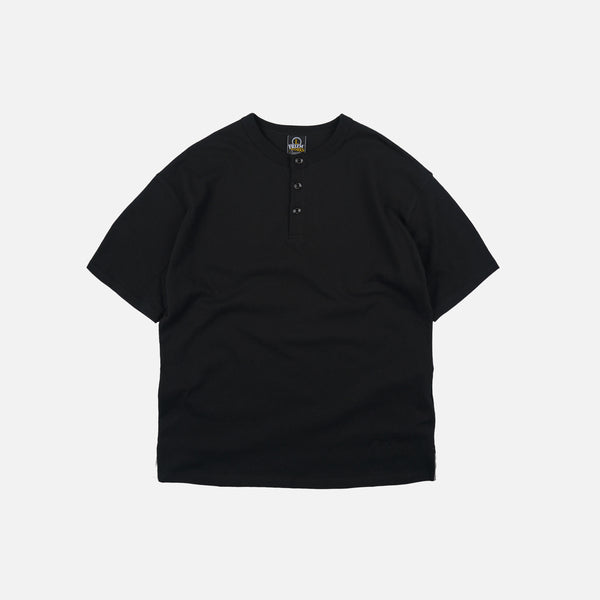 HENLEY HALF T-SHIRT - BLACK